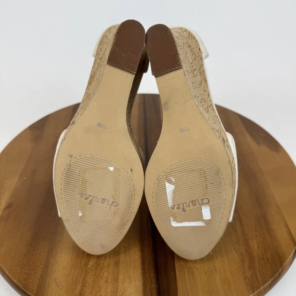 New Womens Charles By Charles David Lois Ivory Faux‎ Leather Sandals Size 11 M